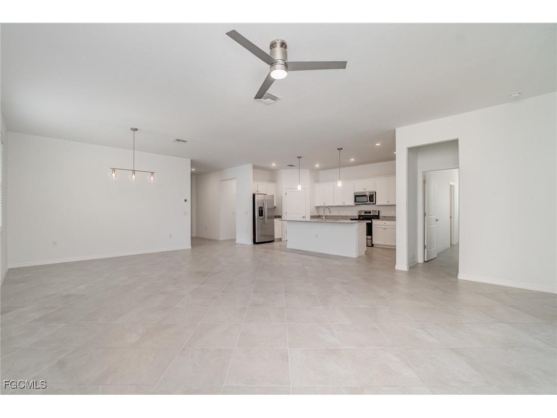 14580 Palamos Circle Fort Myers FL 33905 2025004521 image5