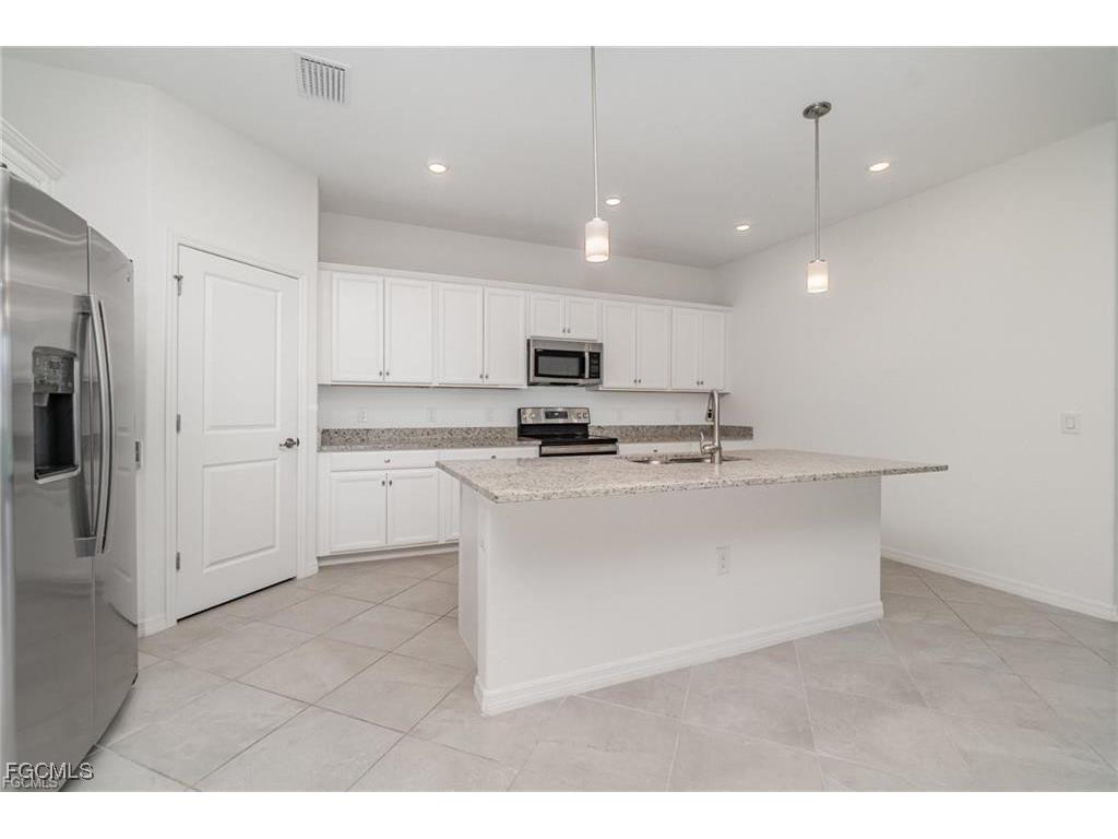 14580 Palamos Circle Fort Myers FL 33905 2025021586 image6