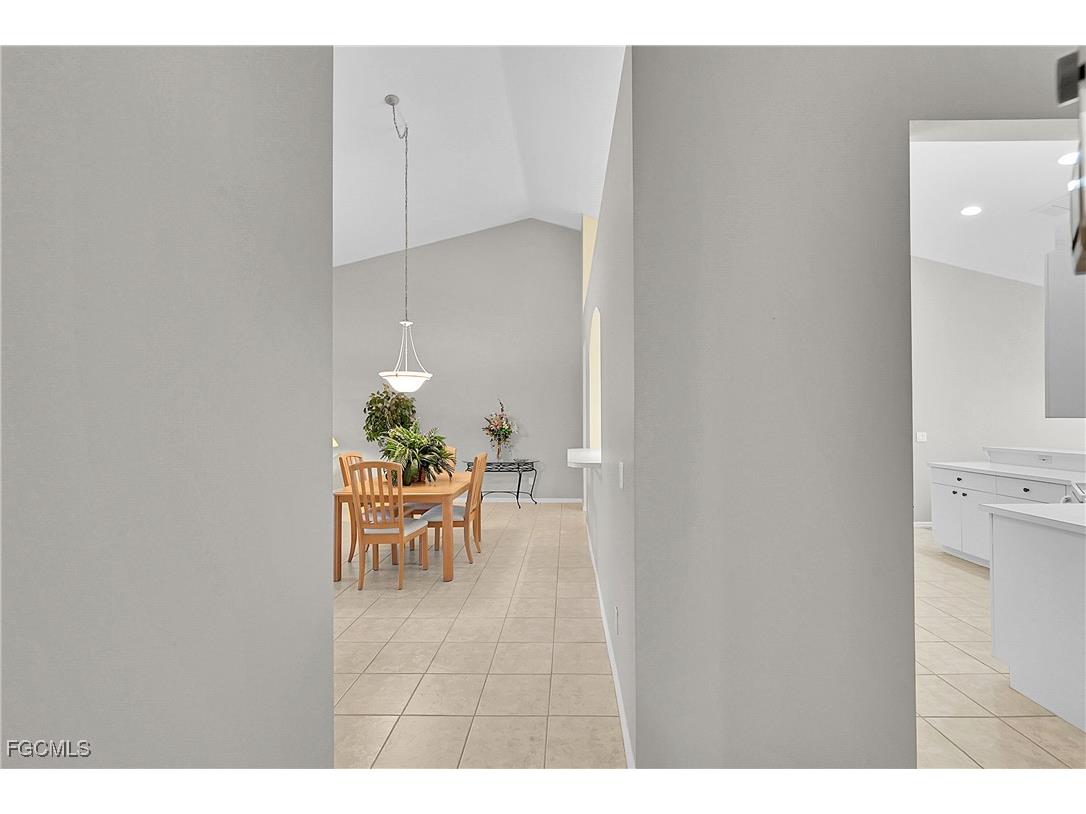 14581 Daffodil Drive #2106 Fort Myers FL 33919 2025025230 image8