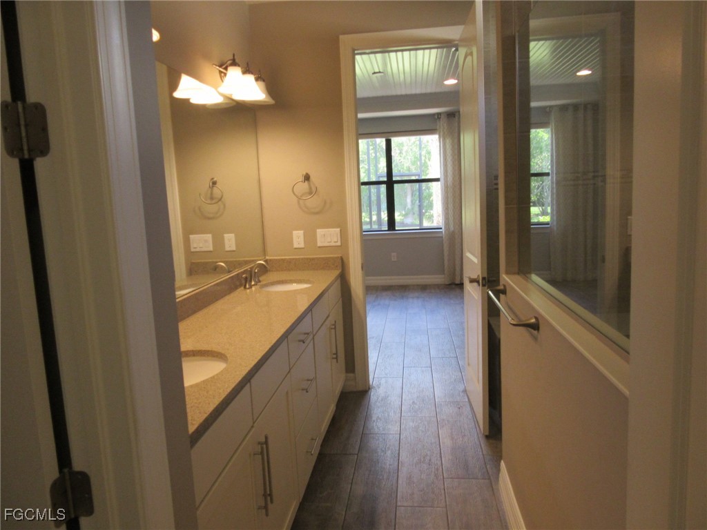 14589 Laguna Drive Fort Myers FL 33908 2025006327 image12