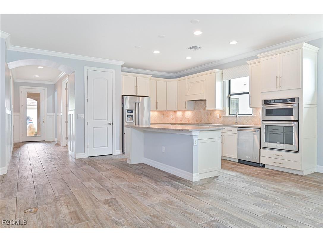 14589 Laguna Drive Fort Myers FL 33908 2026005978 image11