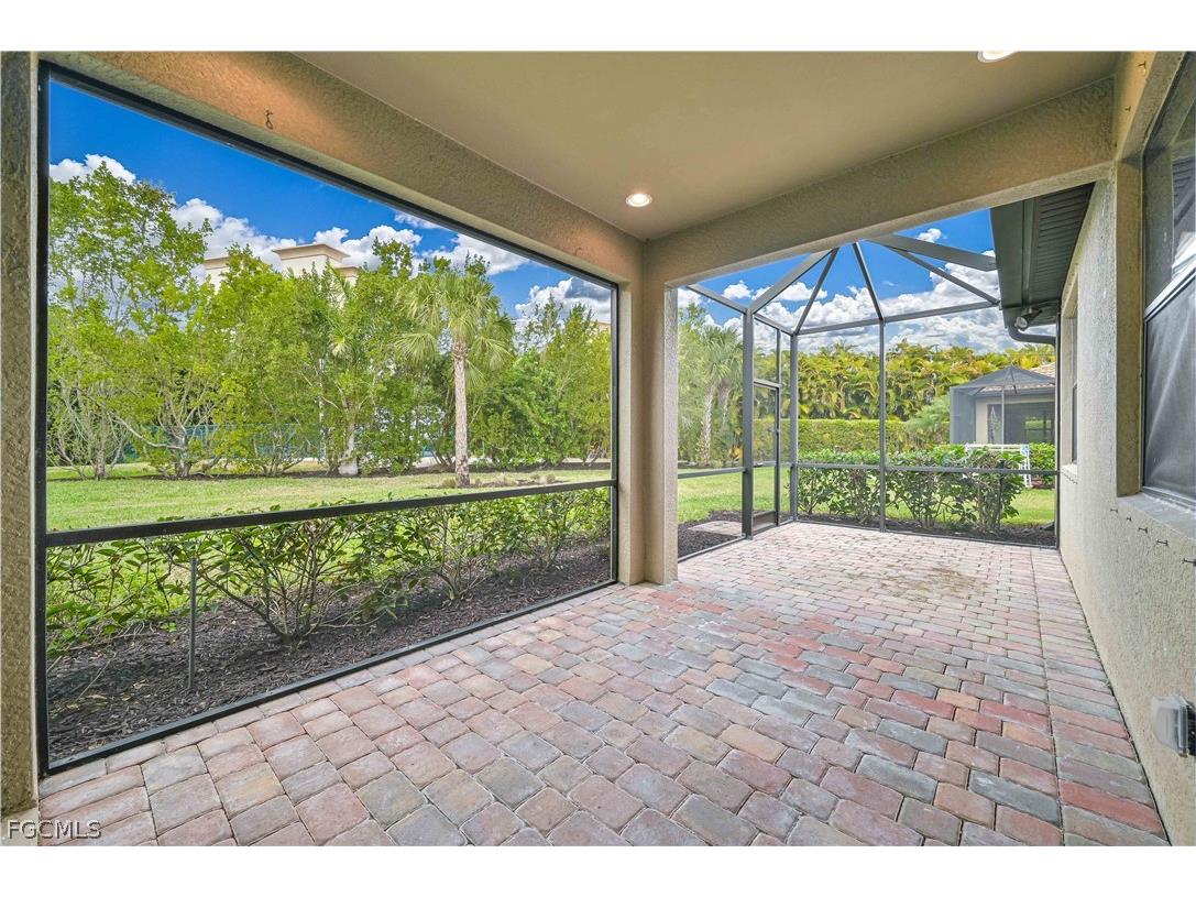 14589 Laguna Drive Fort Myers FL 33908 2026013036 image5