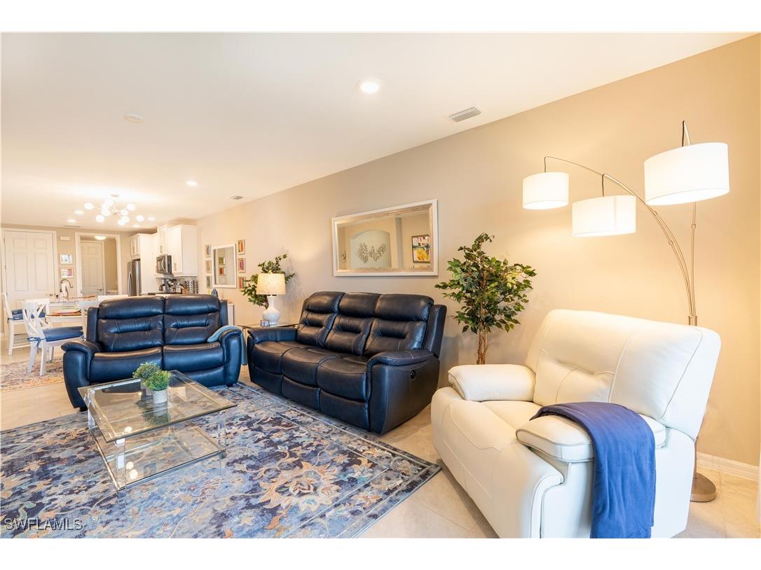 14591 Edgewater Circle Naples FL 34114 224067180 image1