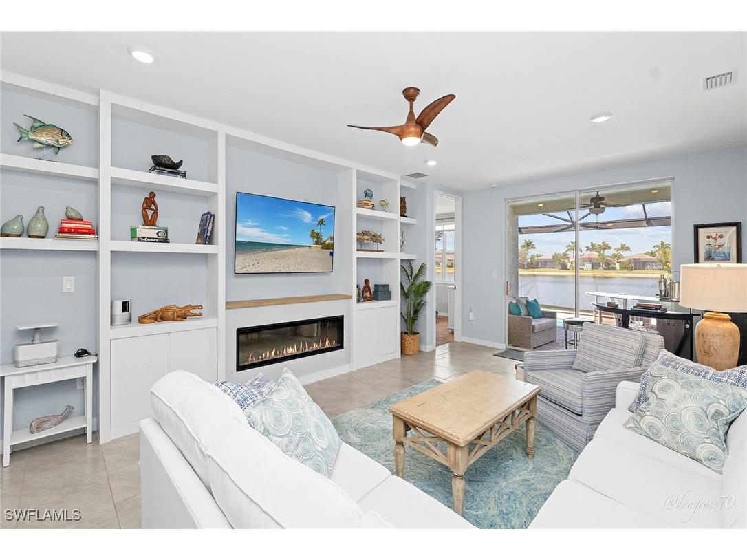 14595 Edgewater Circle Naples FL 34114 226000732 image1