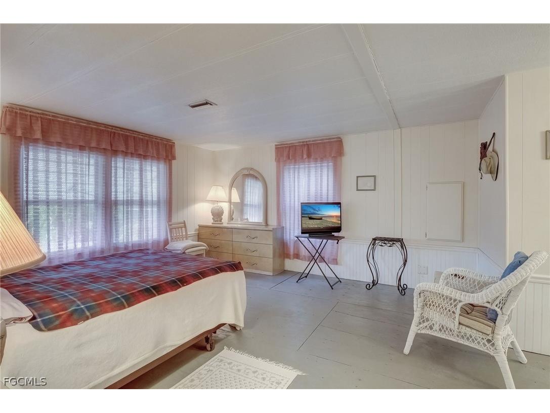 14597 Paul Revere Loop North Fort Myers FL 33917 2026010154 image18