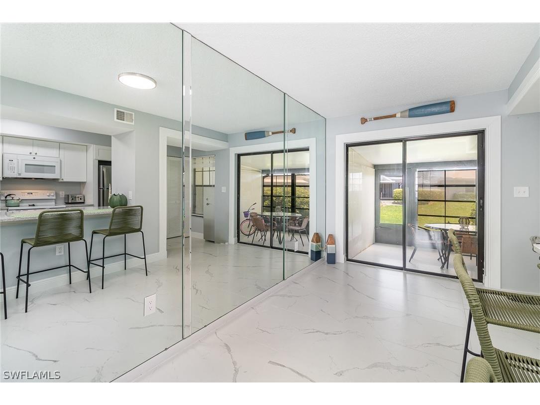 146 Clyburn Way W #I-6 Marco Island FL 34145 226010224 image8