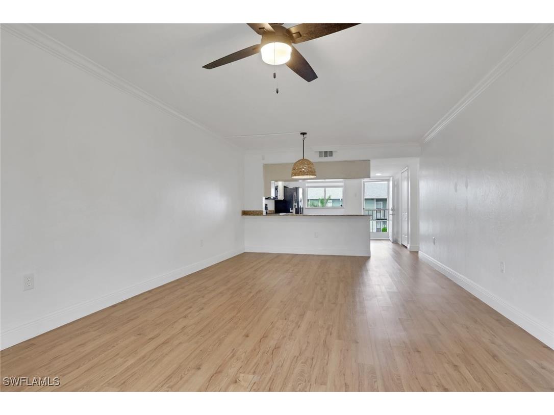 146 Cypress Way E #7 Naples FL 34110 225078617 image10