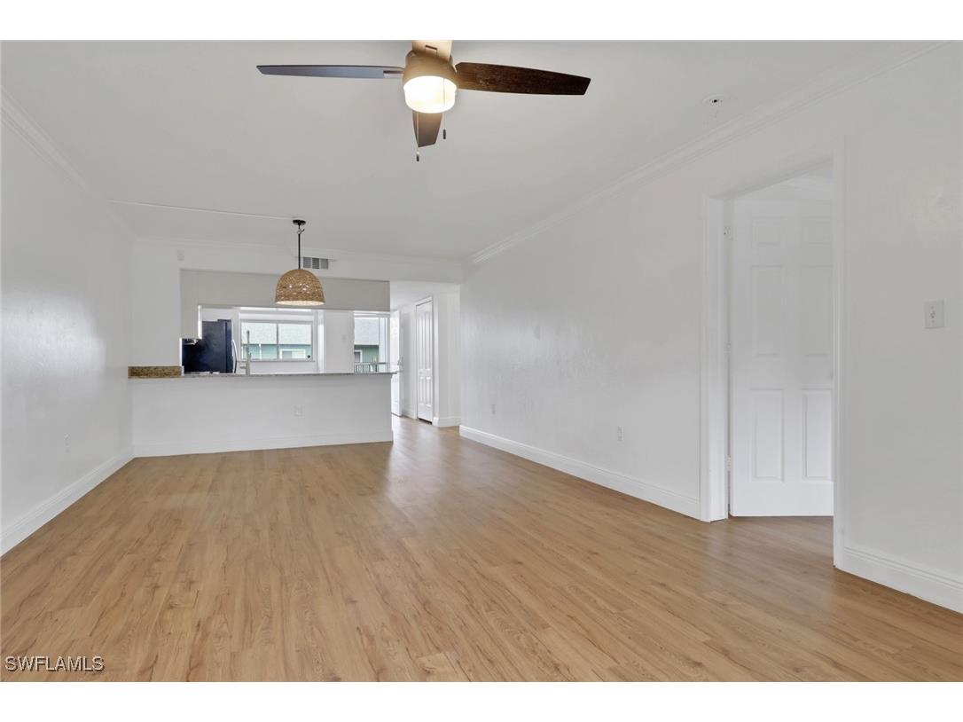 146 Cypress Way E #7 Naples FL 34110 225078617 image11