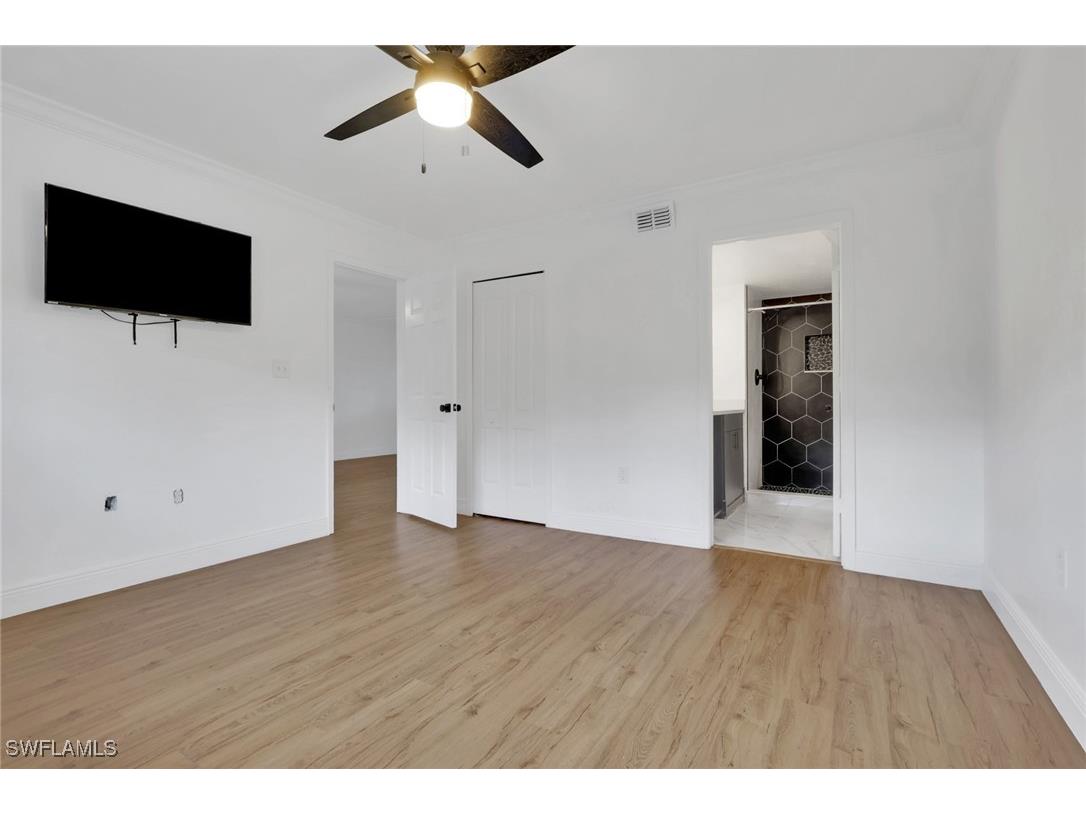 146 Cypress Way E #7 Naples FL 34110 225078617 image16