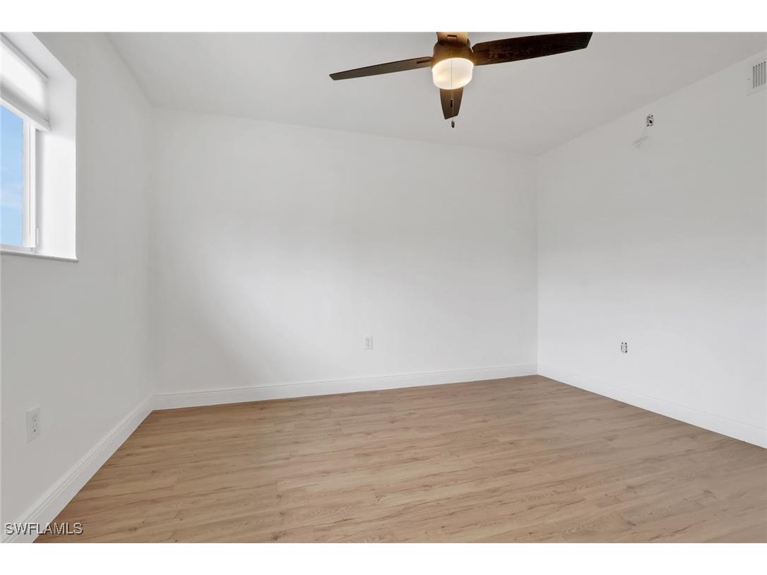 146 Cypress Way E #7 Naples FL 34110 225078617 image21