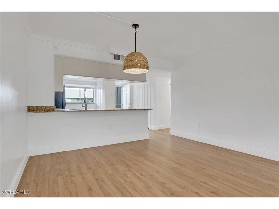 146 Cypress Way E #7 Naples FL 34110 225078617 image8