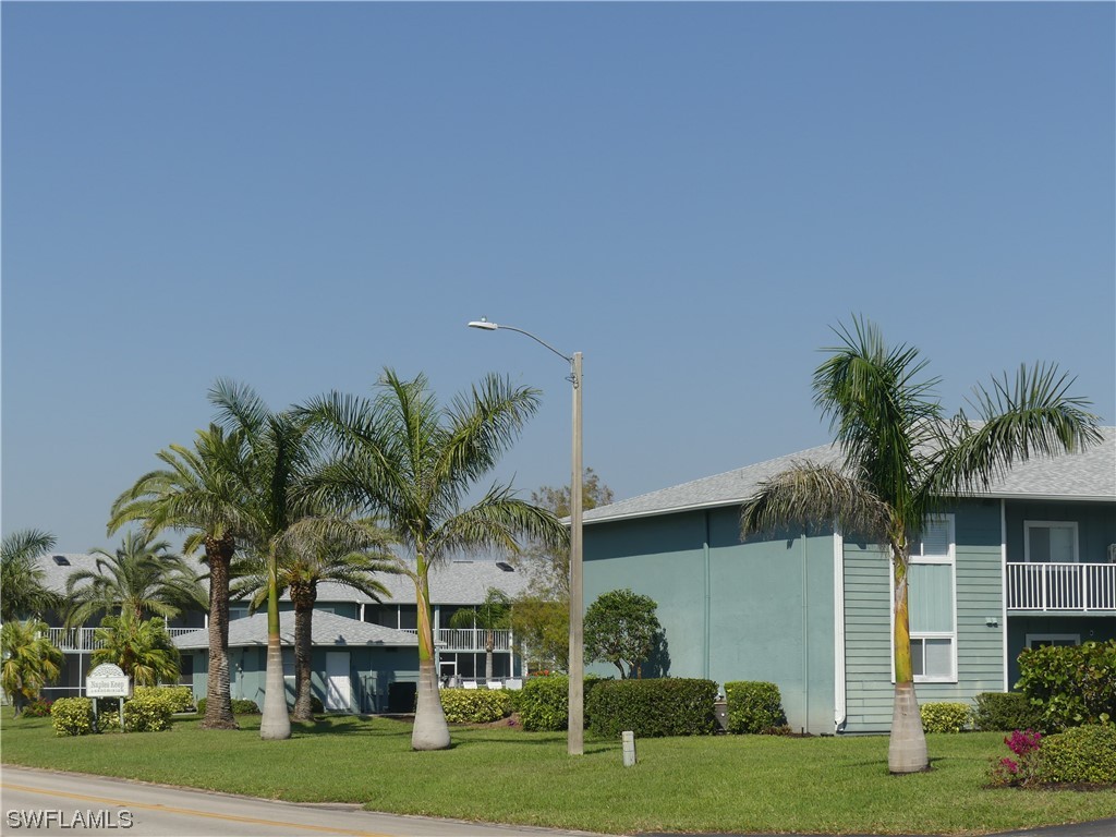 146 Cypress Way E #802 Naples FL 34110 223016489 image1