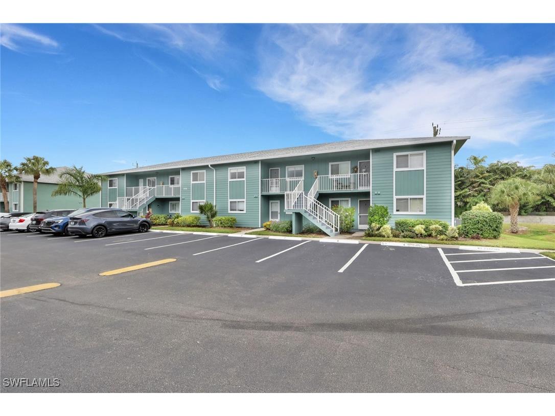 146 Cypress Way E #807 Naples FL 34110 225078614 image1