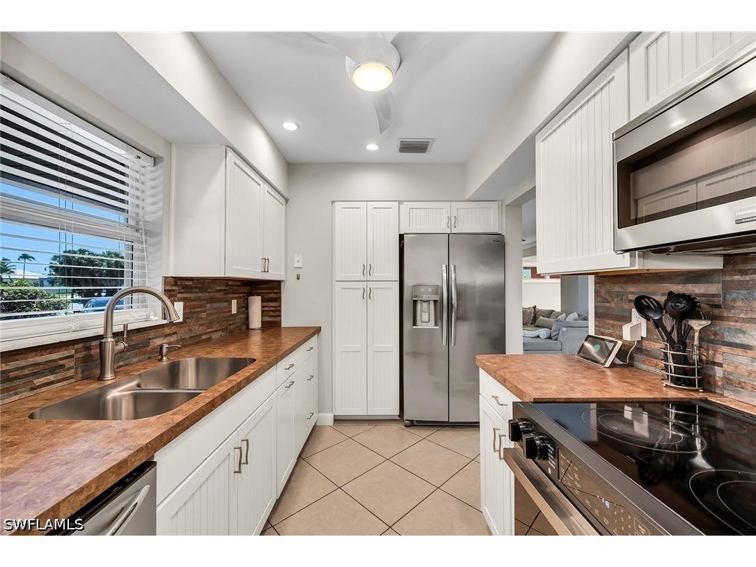 146 Greenbrier Street Marco Island FL 34145 226016733 image11