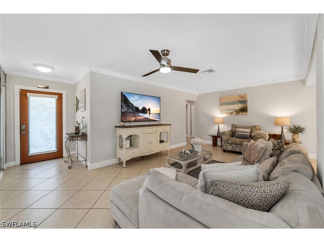 146 Greenbrier Street Marco Island FL 34145 226016733 image4