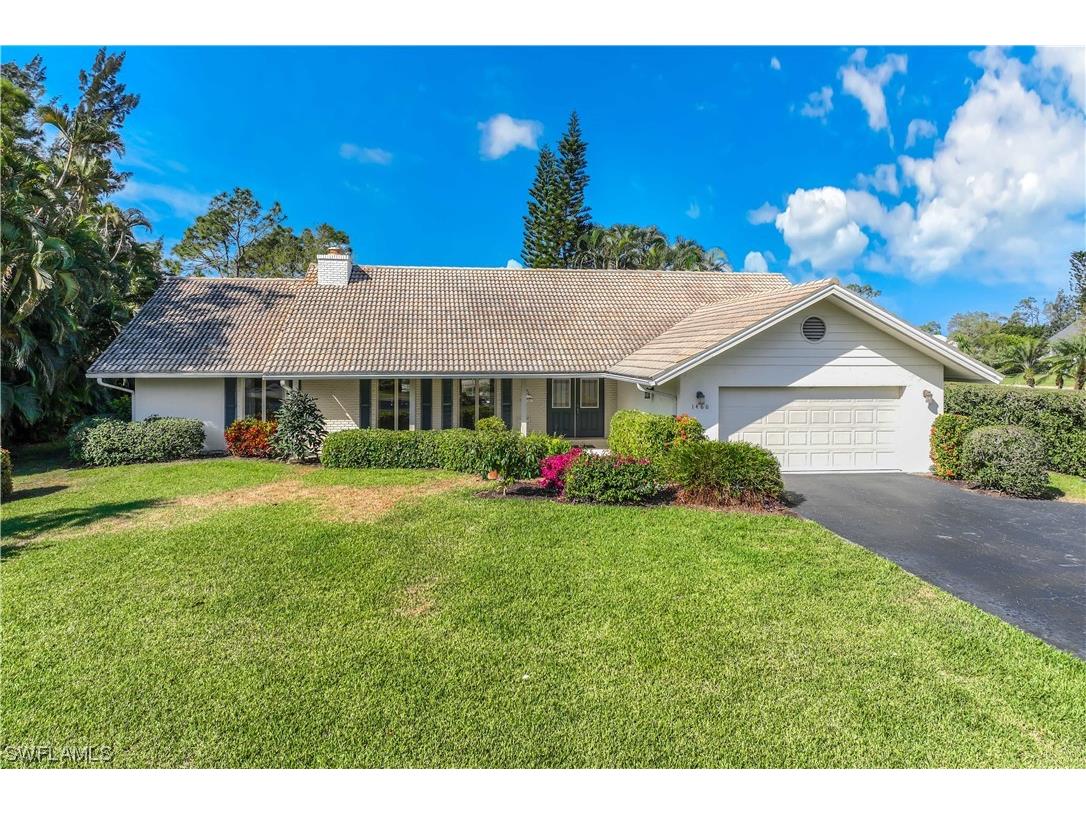 1460 Hummingbird Lane Naples FL 34105 223021641 image1