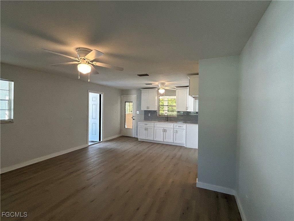 1460 Maranatha Drive North Fort Myers FL 33903 2025015855 image12