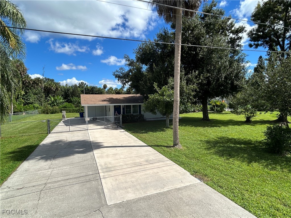1460 Maranatha Drive North Fort Myers FL 33903 2025015855 image27