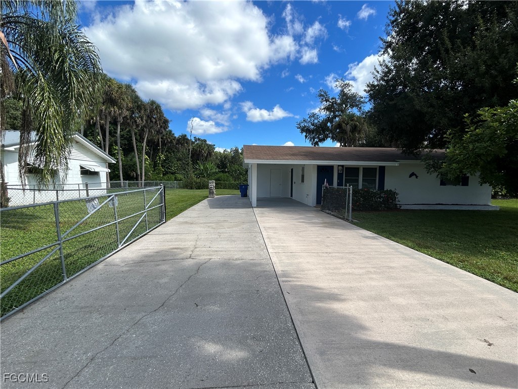 1460 Maranatha Drive North Fort Myers FL 33903 2025015855 image4
