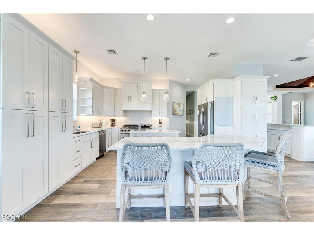 1460 Middle Gulf Drive Sanibel FL 33957 2026010689 image11