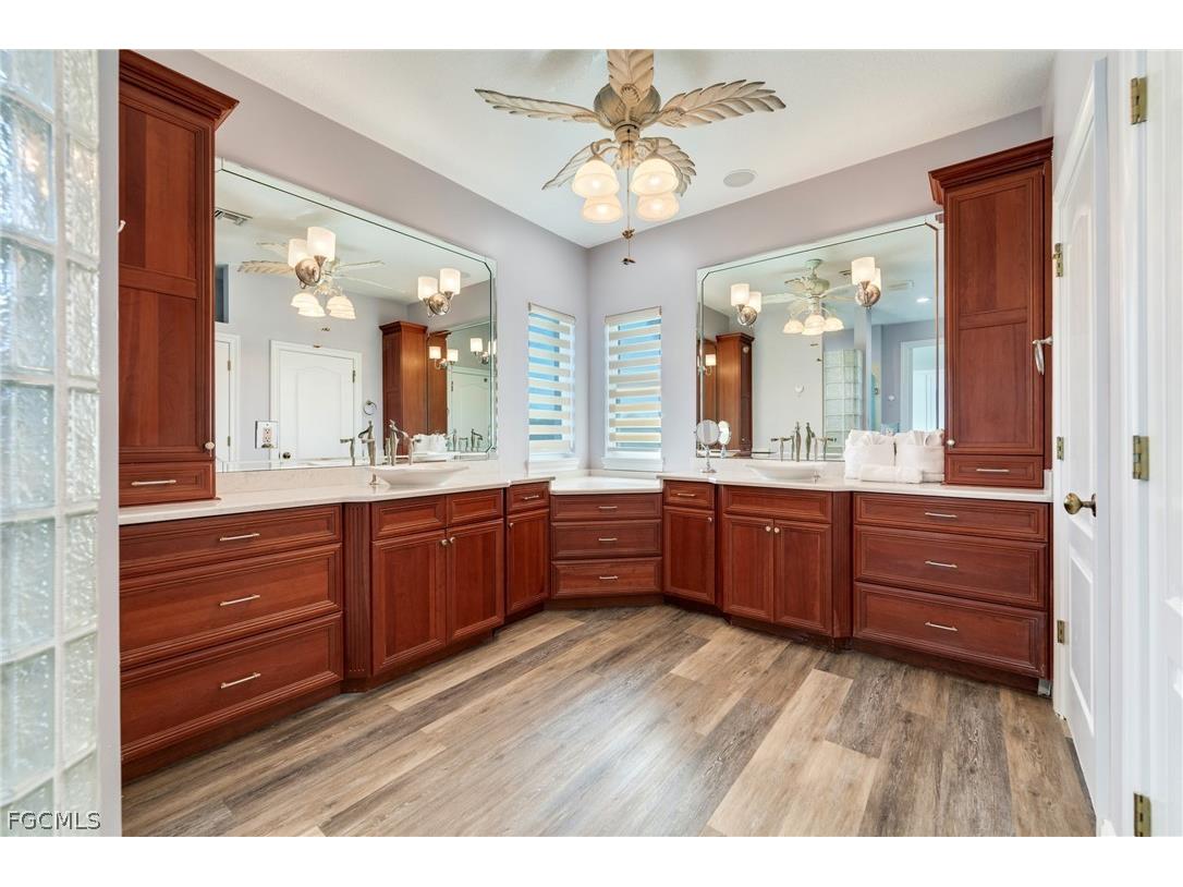 1460 Middle Gulf Drive Sanibel FL 33957 2026010689 image29