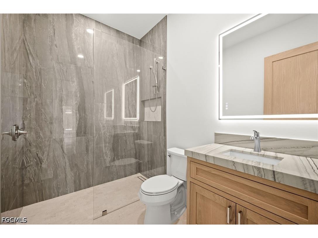 1460 Venetian Court Cape Coral FL 33904 2026021498 image27
