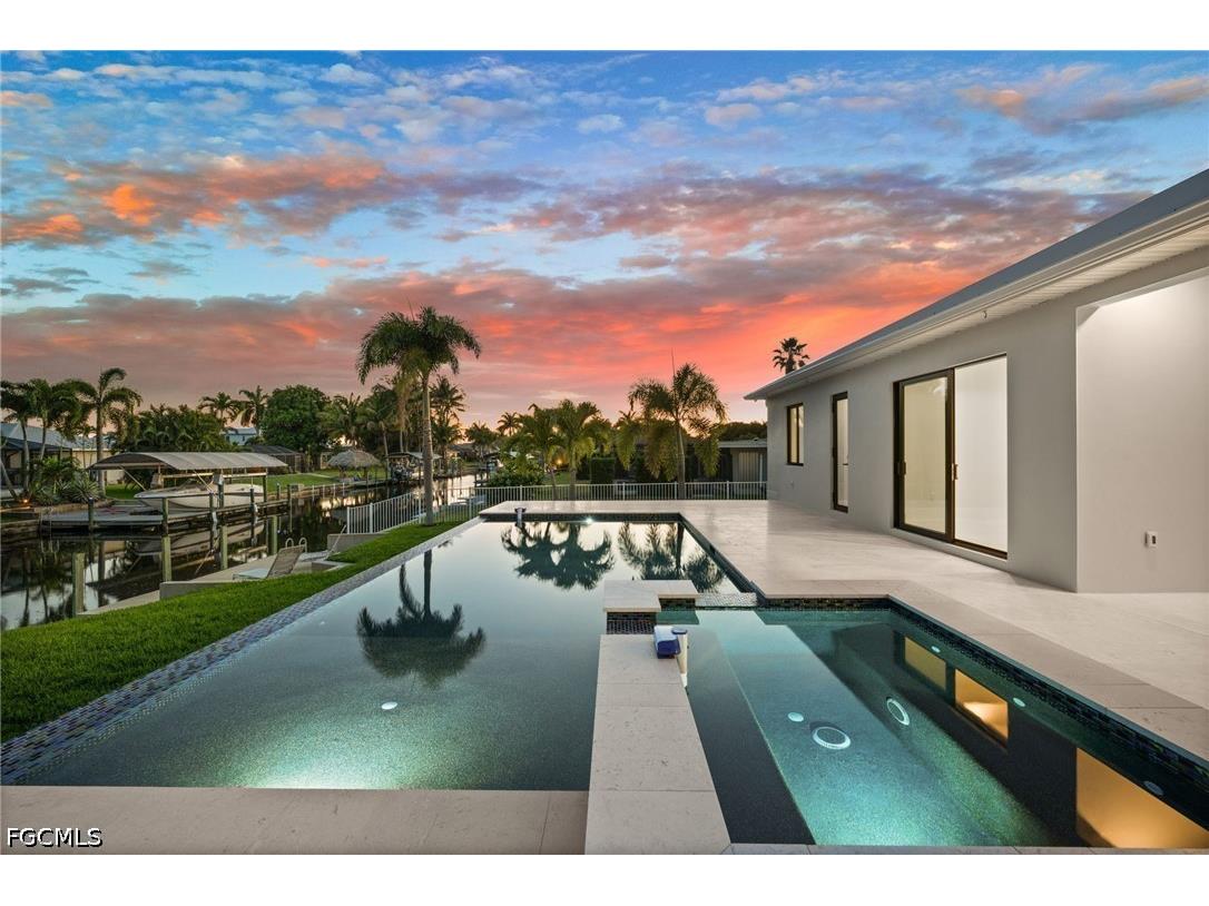 1460 Venetian Court Cape Coral FL 33904 2026021498 image3