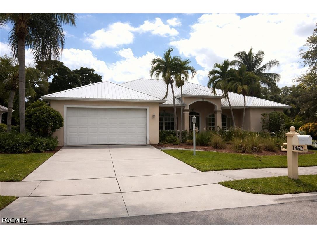 1462 Friendship Walkway Fort Myers FL 33901 2026016699 image1