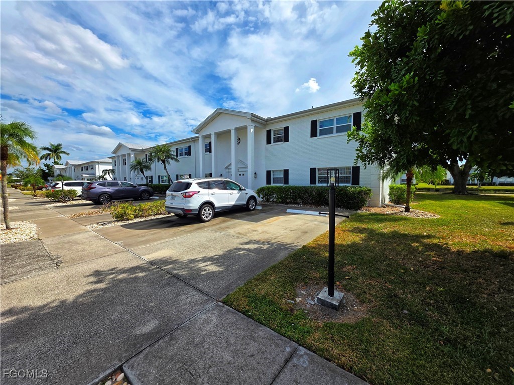 1462 Myerlee Country Club Boulevard #2F Fort Myers FL 33919 2025019334 image1