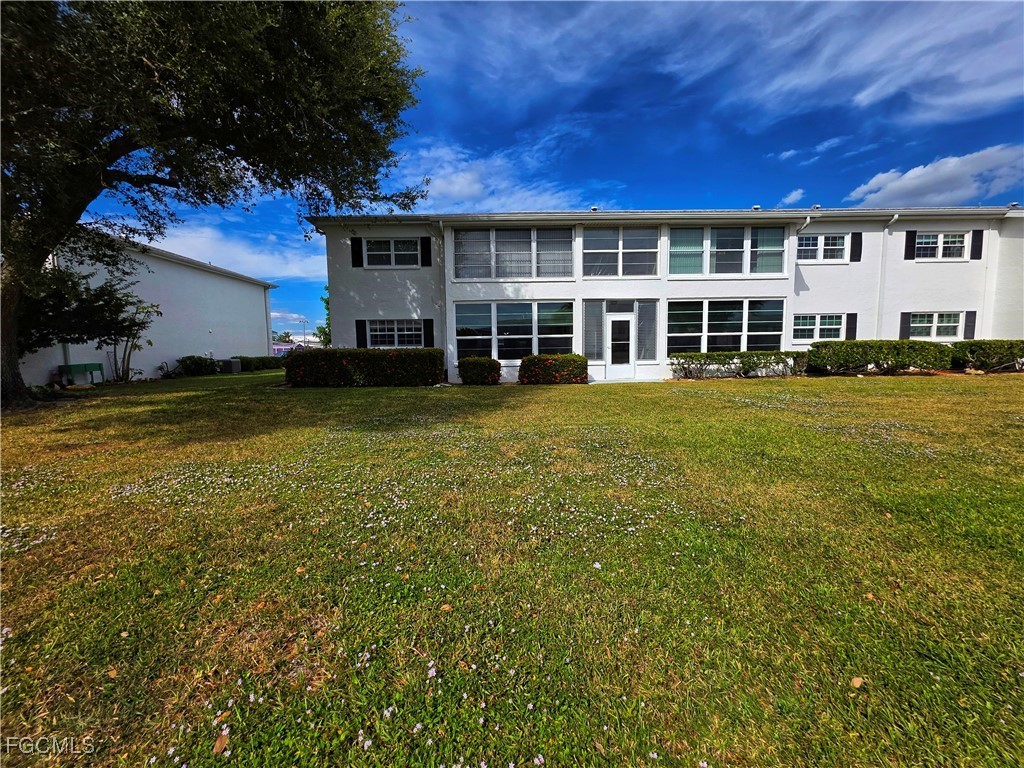 1462 Myerlee Country Club Boulevard #2F Fort Myers FL 33919 2025019334 image30