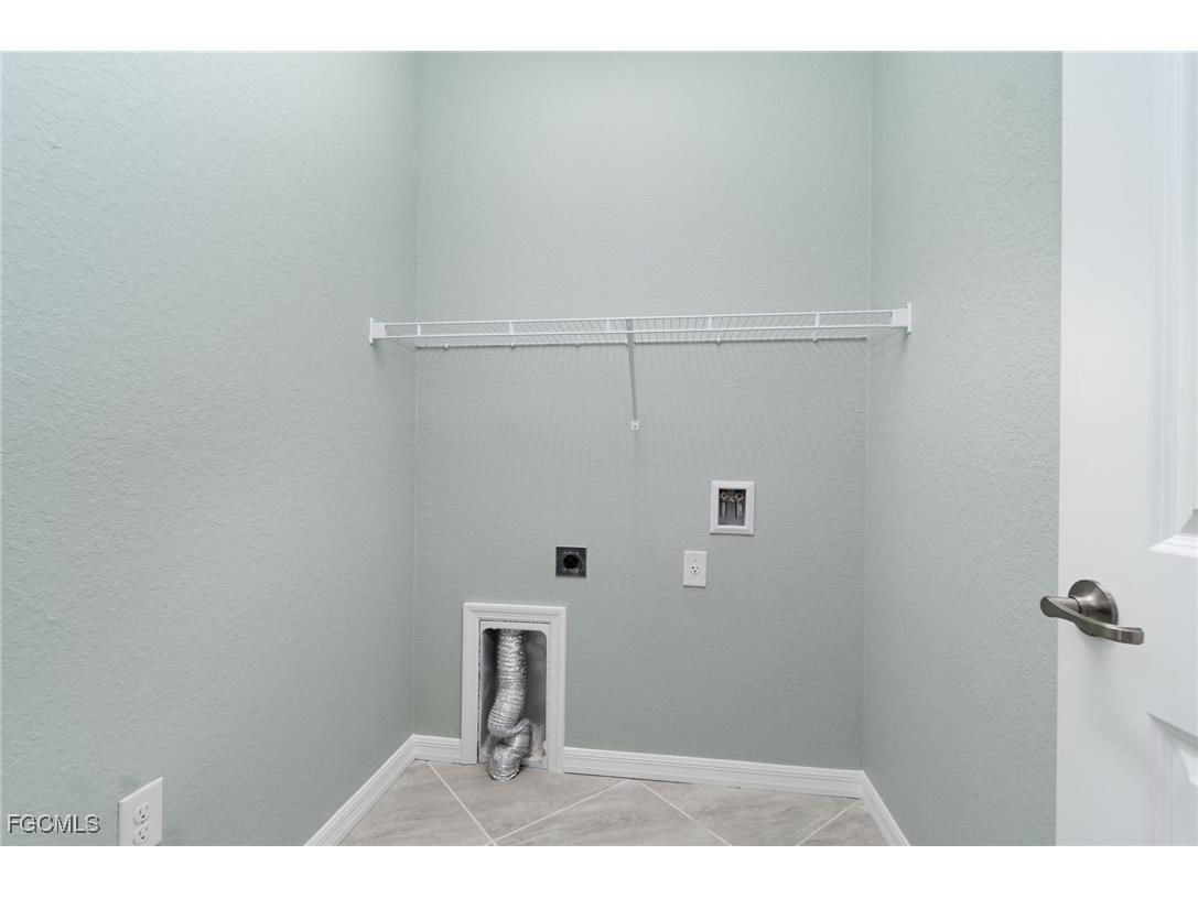 14626 Carva Lane Fort Myers FL 33905 2025007297 image18