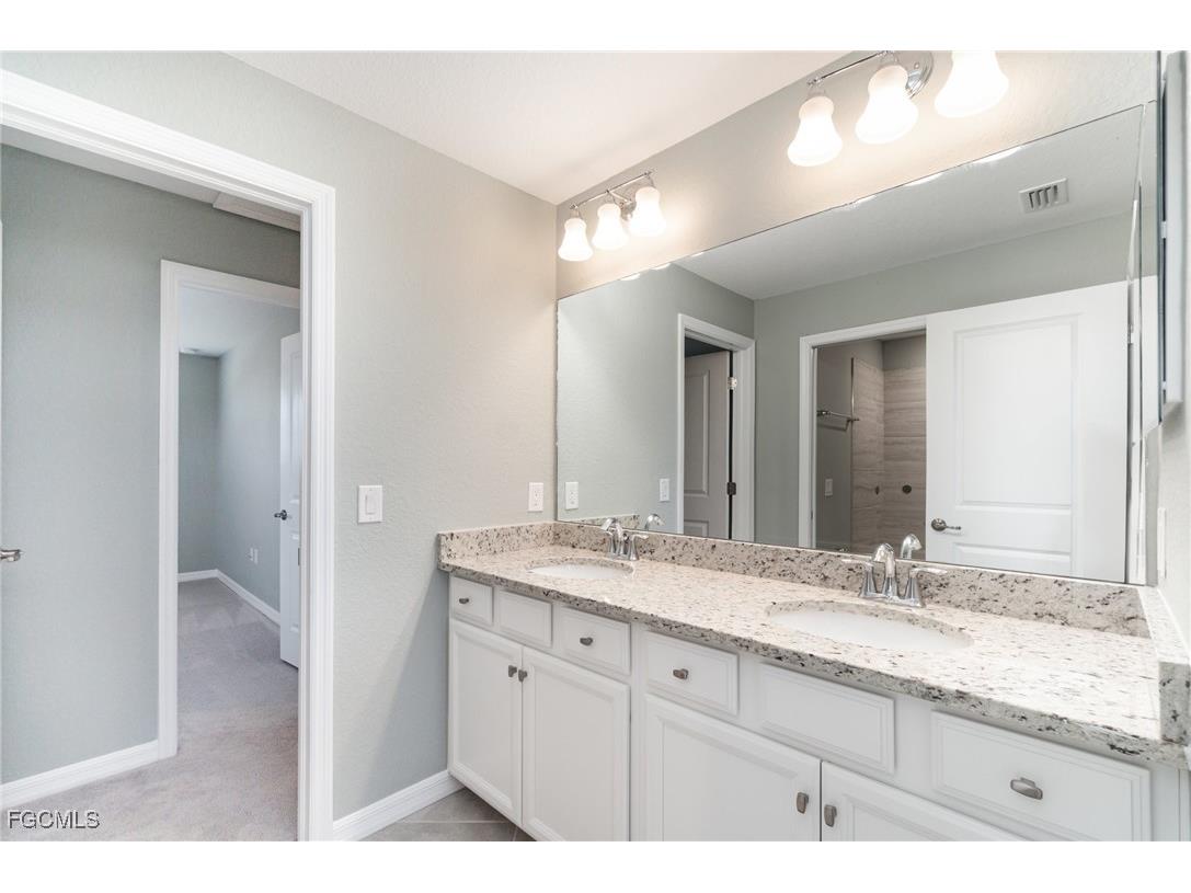 14626 Carva Lane Fort Myers FL 33905 2025007297 image35