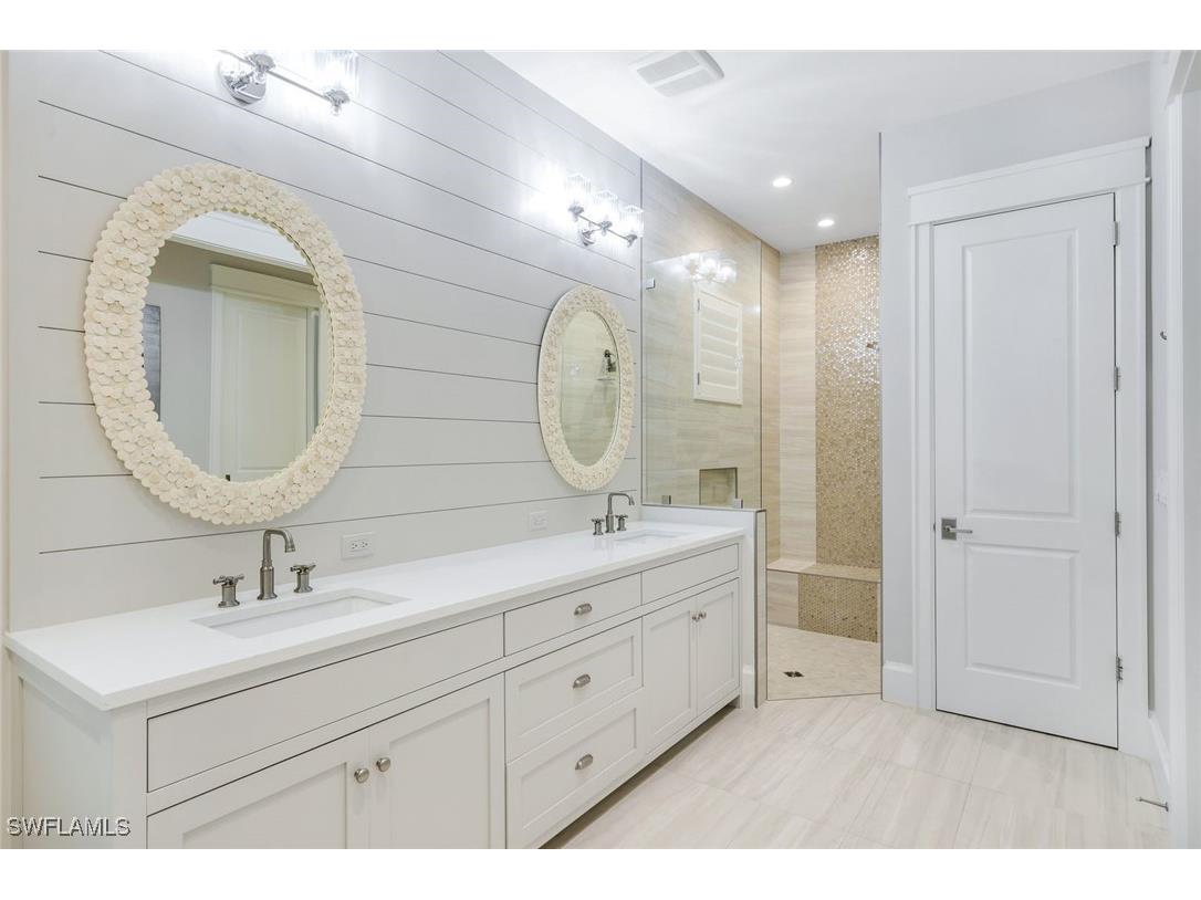 1463 2nd Avenue S Naples FL 34102 224059537 image16