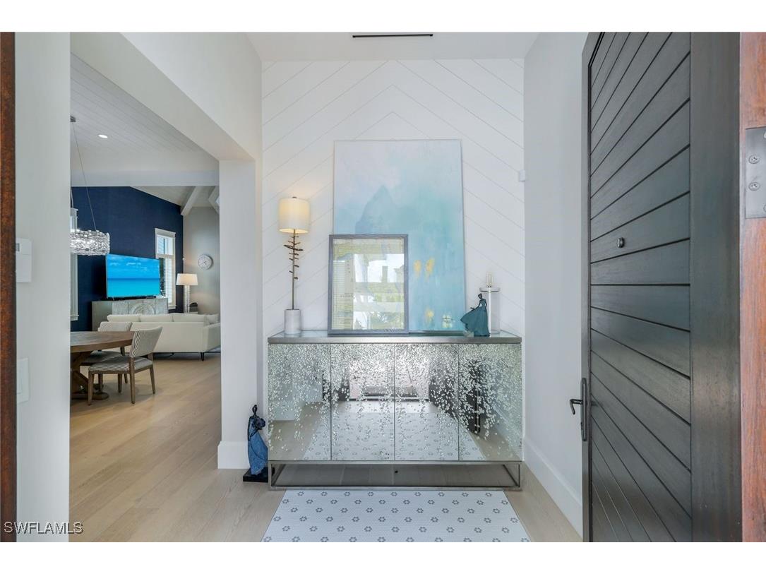 1463 2nd Avenue S Naples FL 34102 224059537 image2