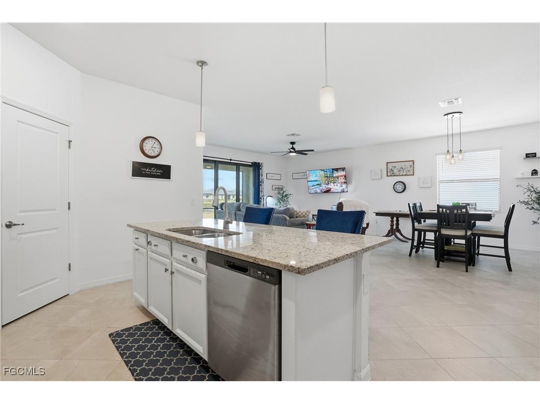 14635 Portico Boulevard Fort Myers FL 33905 2025015992 image10