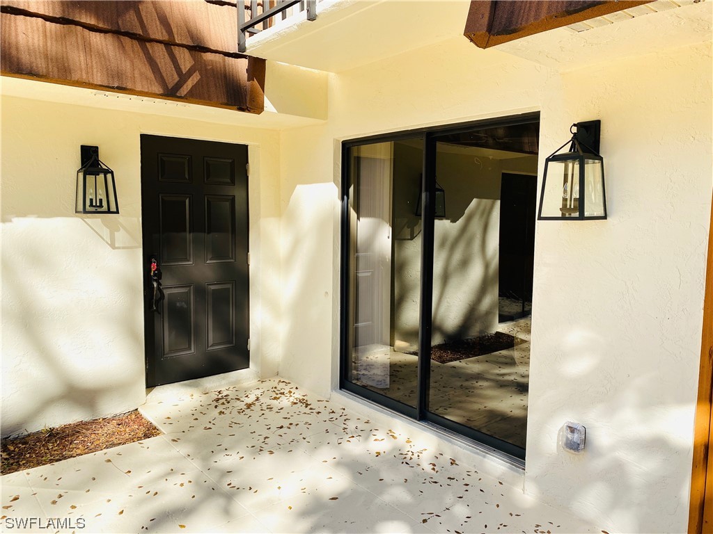 1464 Park Shore Circle #1 Fort Myers FL 33901 223025263 image1