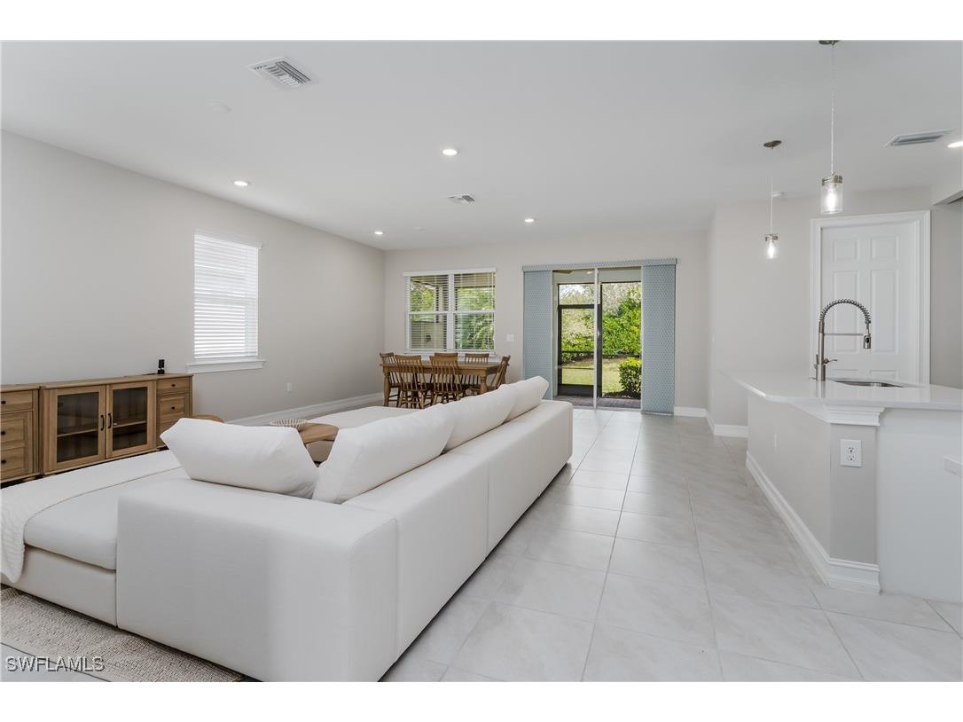 14643 Stillwater Way Naples FL 34114 225081379 image8