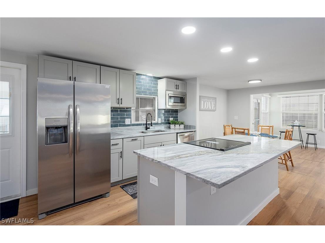 14647 Paul Revere Loop North Fort Myers FL 33917 223072460 image1