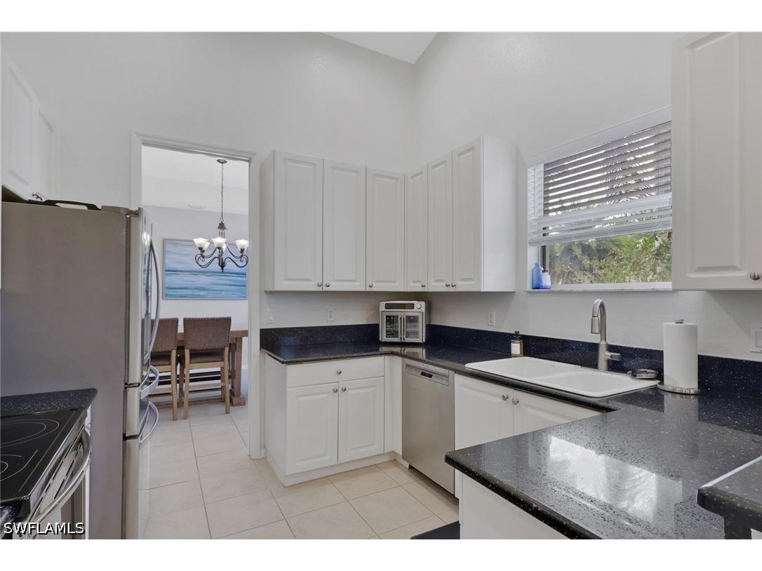 1465 Mariposa Circle #201 Naples FL 34105 226013584 image4