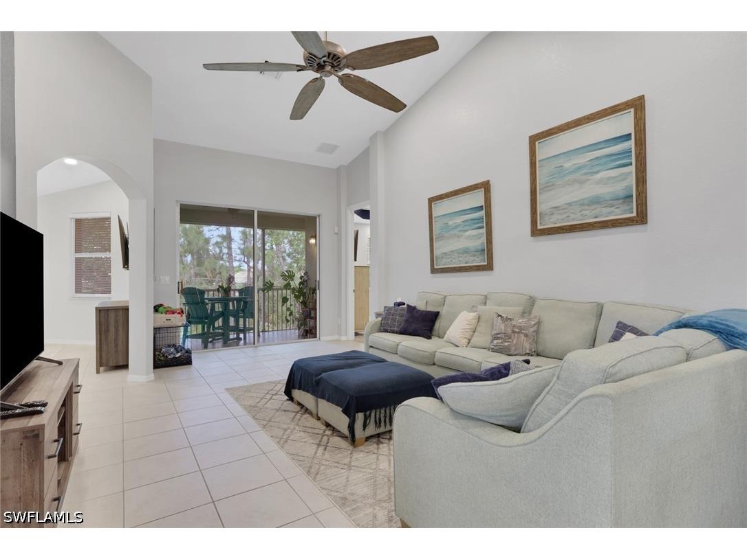 1465 Mariposa Circle #201 Naples FL 34105 226013584 image8
