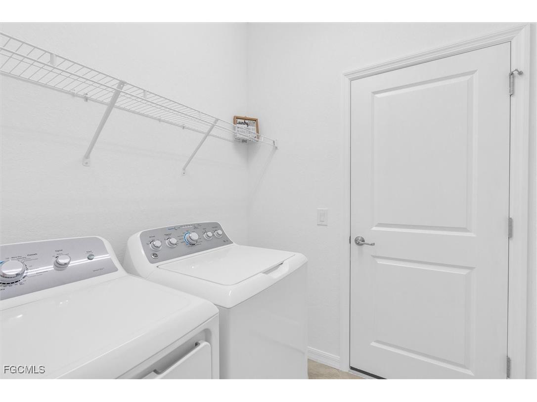 14650 Cantabria Drive Fort Myers FL 33905 2025021117 image25