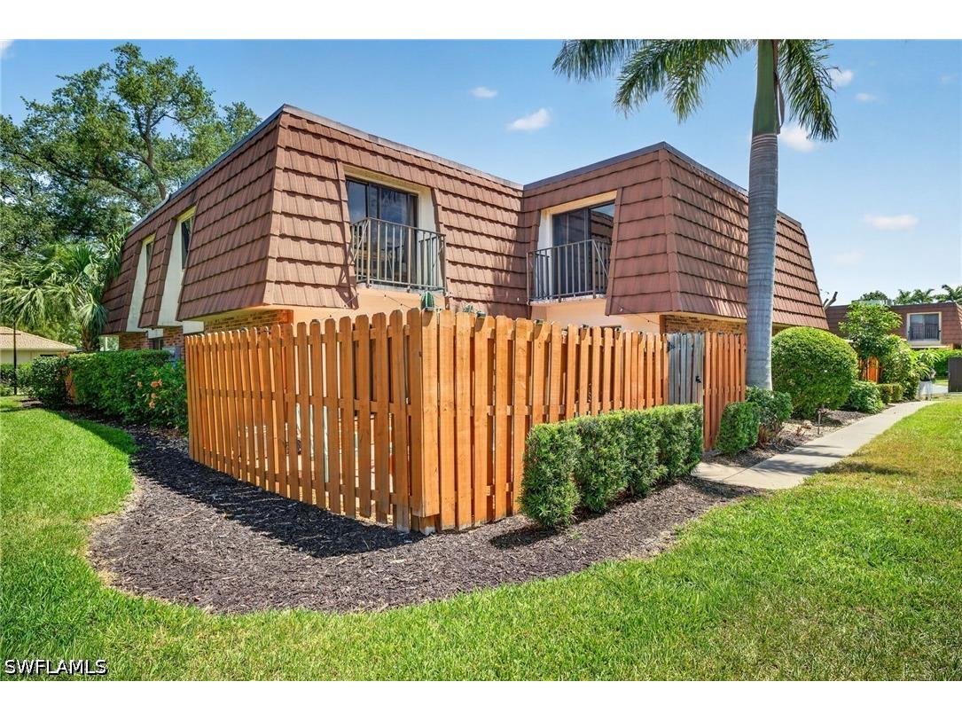 1466 Park Shore Circle #3 Fort Myers FL 33901 226018135 image3