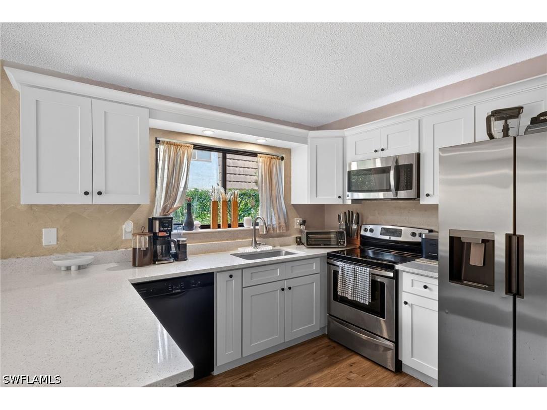 1466 Park Shore Circle #3 Fort Myers FL 33901 226018135 image6