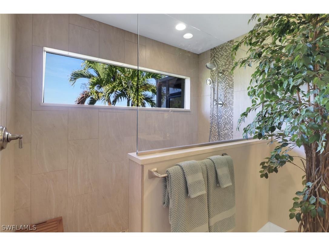 1466 Vintage Lane Naples FL 34104 226011232 image13