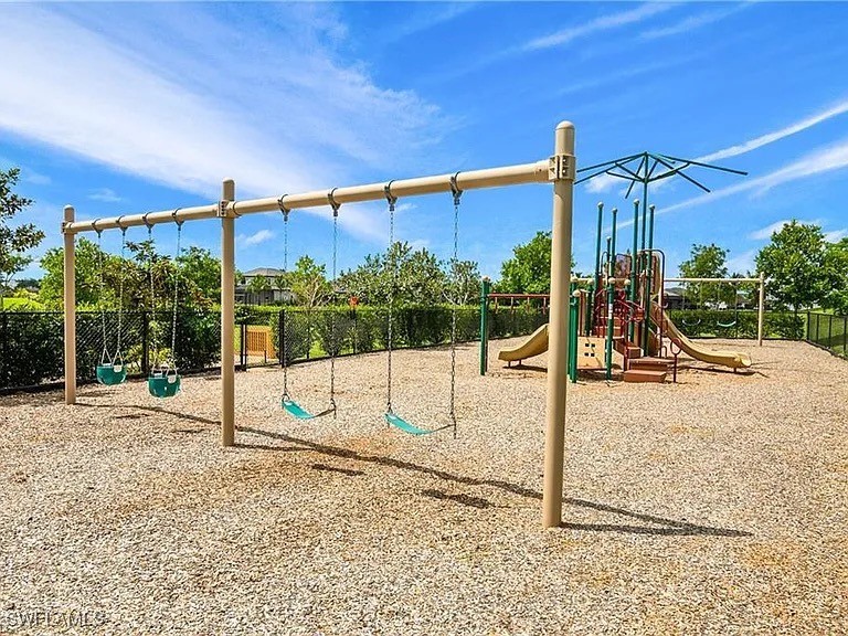 14672 Edgewater Circle Naples FL 34114 225068940 image30