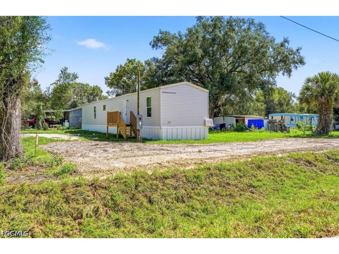 1468 Navaho Avenue Labelle FL 33935 2026027366 image2