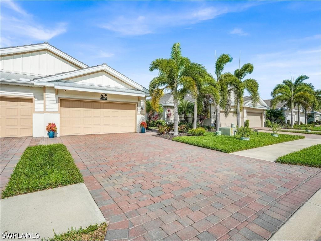 14695 Edgewater Circle Naples FL 34114 226021415 image3
