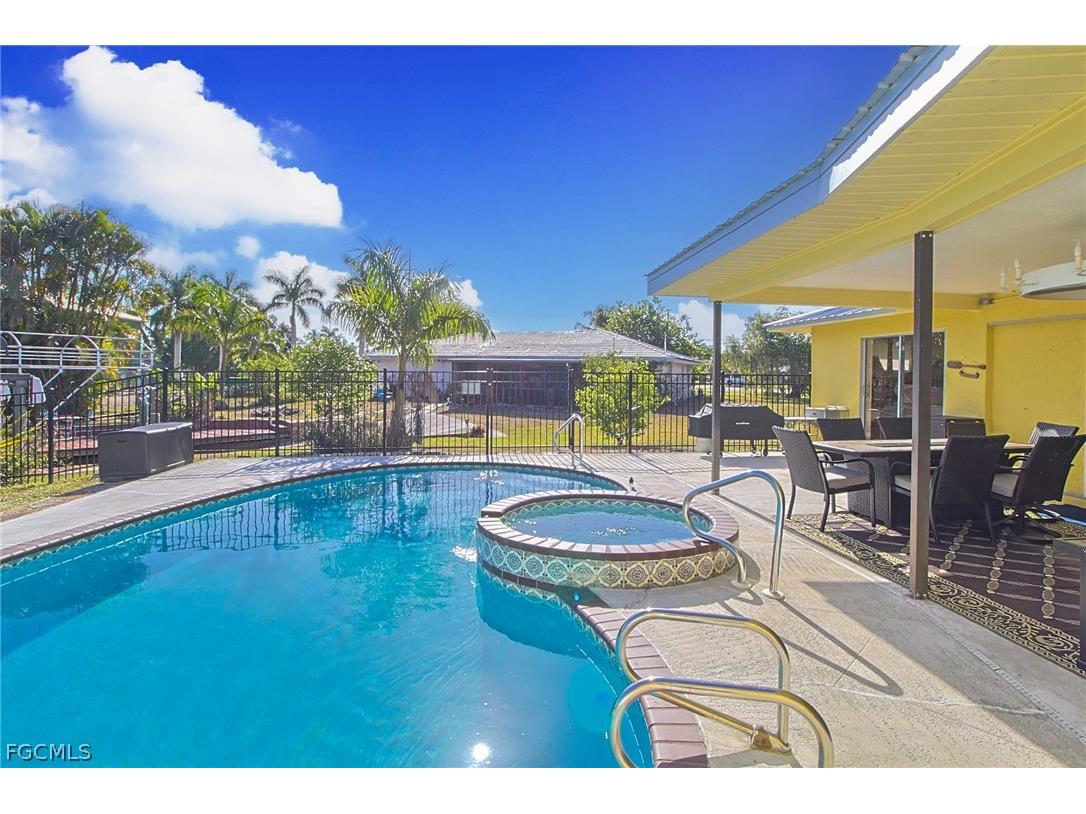 147 Coral Drive Fort Myers FL 33905 2026007980 image12
