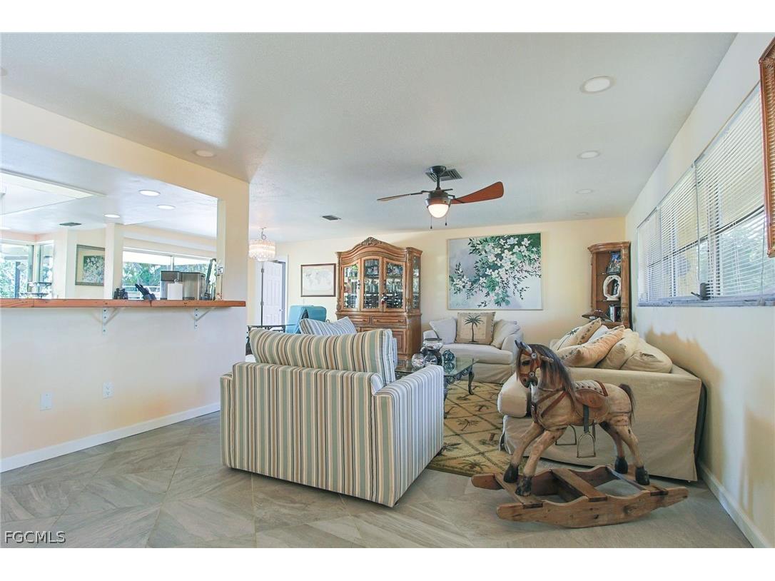 147 Coral Drive Fort Myers FL 33905 2026007980 image25