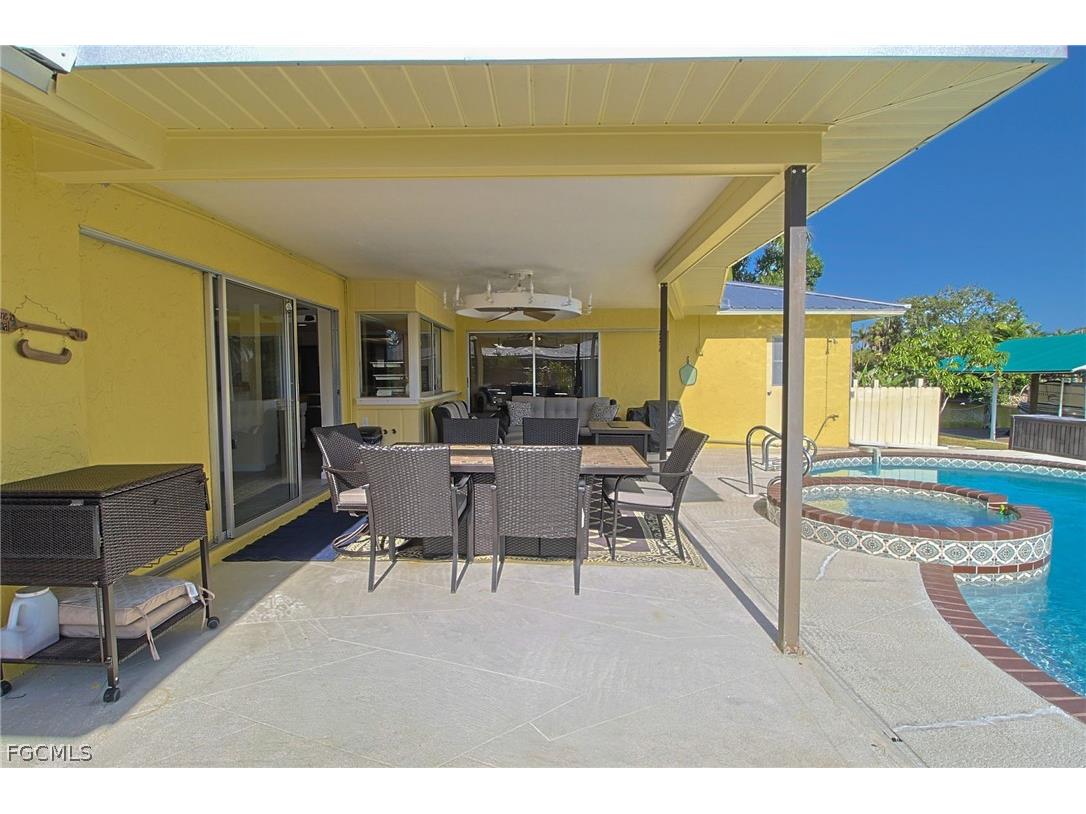 147 Coral Drive Fort Myers FL 33905 2026007980 image9